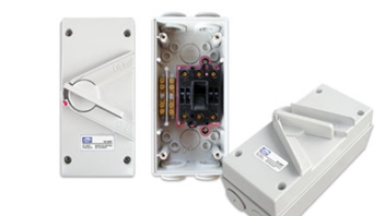 What are the advantages of Waterproof Isolator